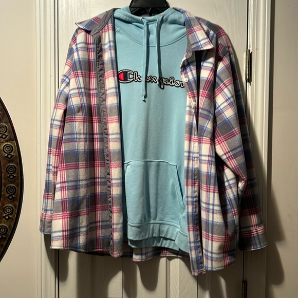 🩵Lee Riders Oversized Plaid Fleece Shacket and Champion Sweatshirt Hoodie - Picture 16 of 16